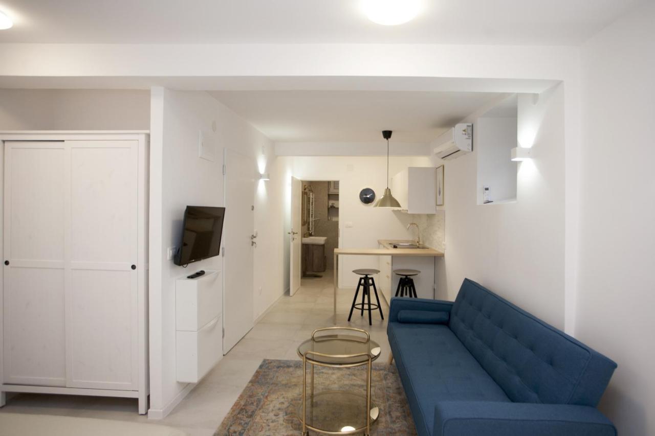 Studio Apartment Jon Сплит Екстериор снимка