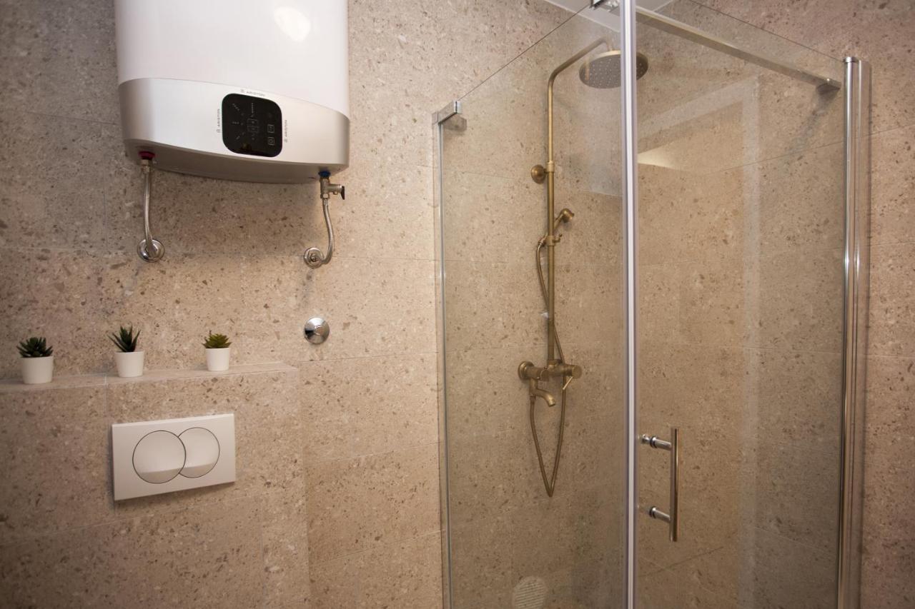 Studio Apartment Jon Сплит Екстериор снимка