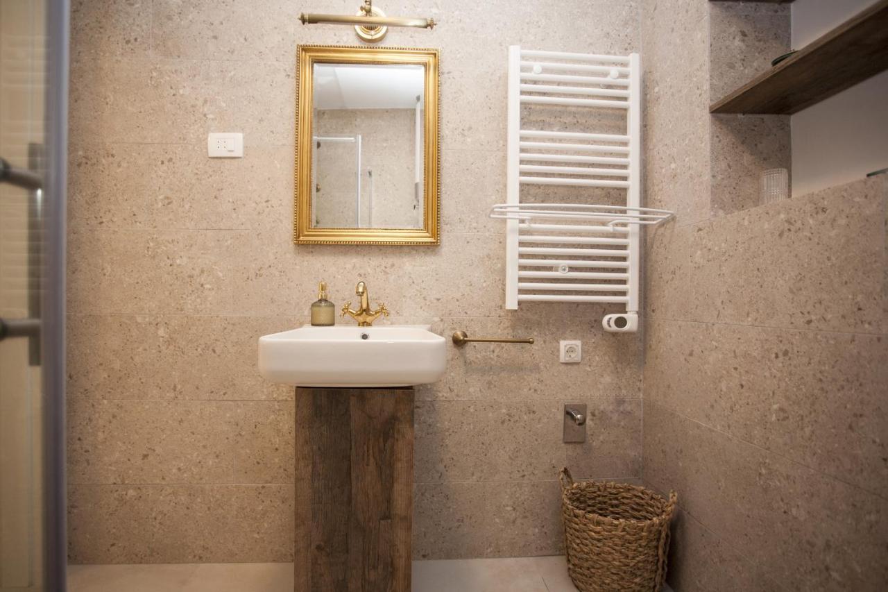 Studio Apartment Jon Сплит Екстериор снимка